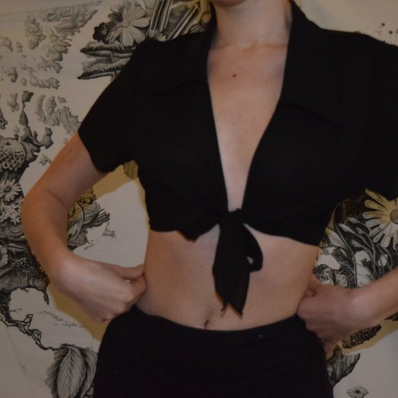 Translucent Crop-Top - Picture 3 of 3